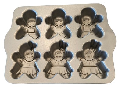 NORDIC WARE GINGERBREAD KIDS Pan Cake Decorative Silver Tone 4.5 Cups Holiday
