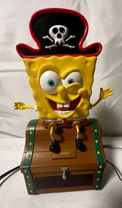 2003 WORKING SPONGEBOB SQUARE PANTS TREASURE CHEST ALARM CLOCK/ RADIO