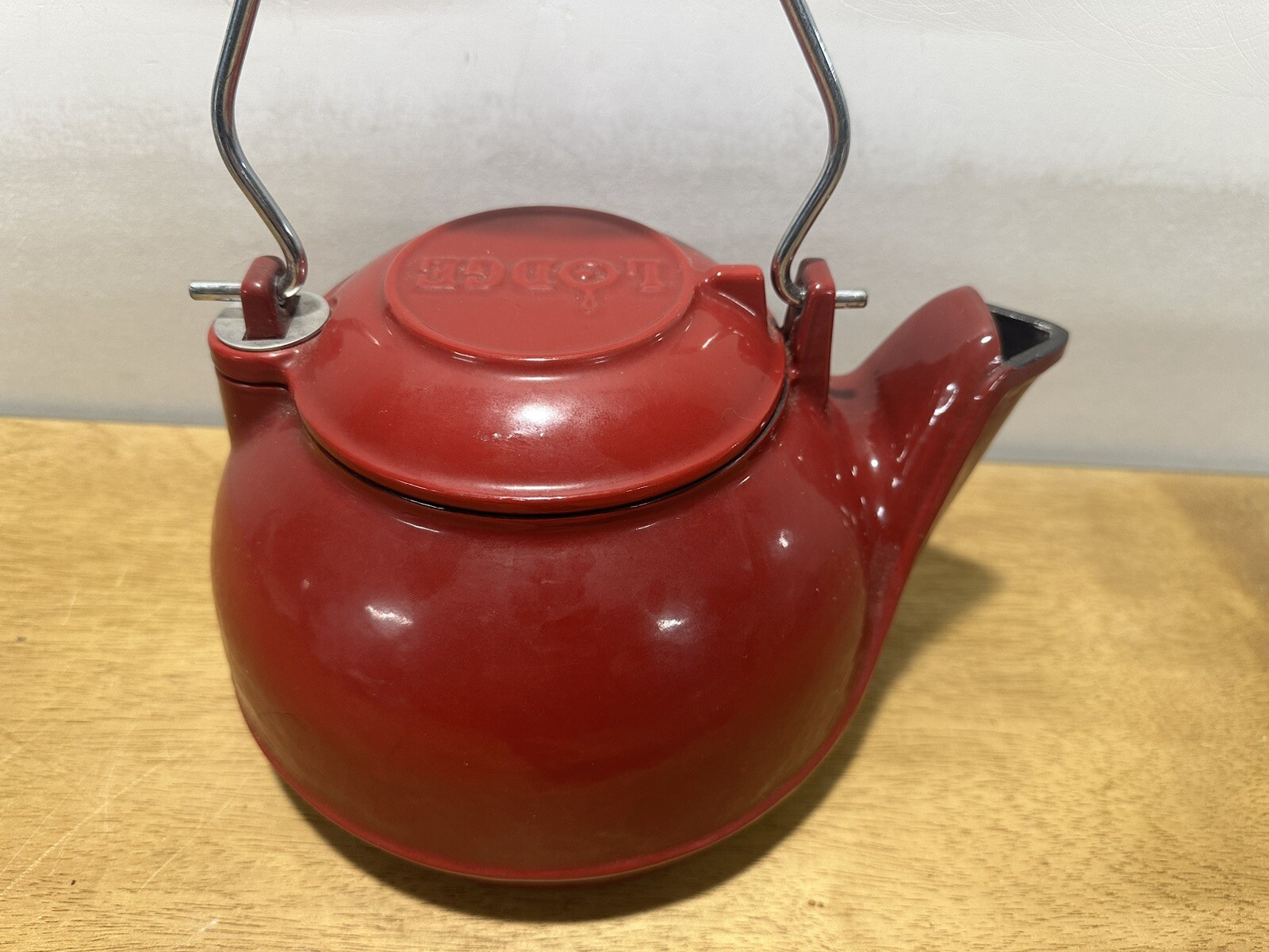Lodge Cast Iron Tea Kettle Humidifier 2TK2 Red Enamel eBay