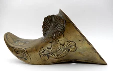 ANTIQUE SPANISH CONQUISTADOR STYLE SOLID BRASS ARMOR STIRRUP FOOT PROTECTOR