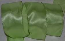 Wired Ribbon Light Green 10 yards Wrinkled Metallic Iridescent 2.5" Holiday Bow