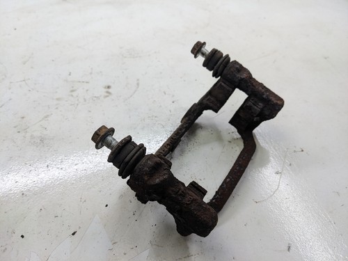 HONDA CR-V MK3 2007 2.2 I-CDTI RIGHT REAR BRAKE CARRIER BRACKET - Picture 4 of 4