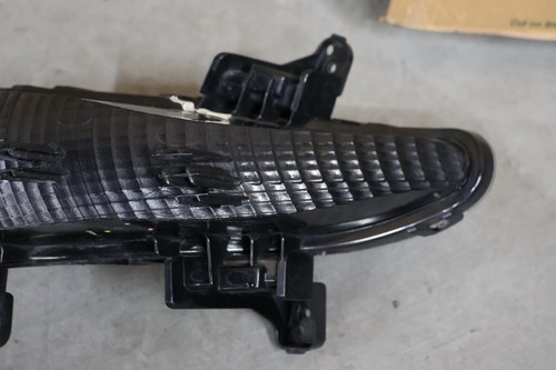 2019-2020 Kia Optima Left Driver Turn Signal Light Lamp Halogen 92303-D5 OEM - Picture 9 of 10
