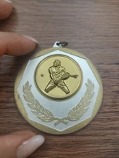 Large Size Tennis Medal 1986 Vintage Philip Morris