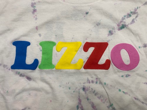Lizzo U R Special Tour Merch Exclusive Tie Dye T-Shirt Rainbow Puff Print NEU XL - Bild 4 von 7