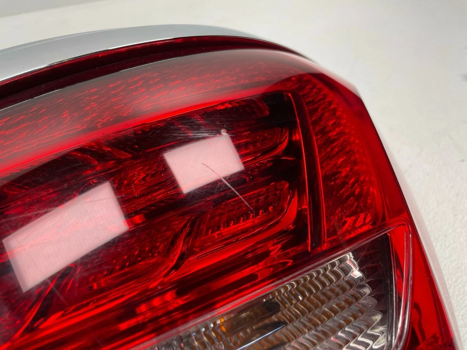 11 12 13 BUICK LACROSSE PASO DERECHO LADO LUZ TRASERA LED OEM D29 Foto 3 de 4