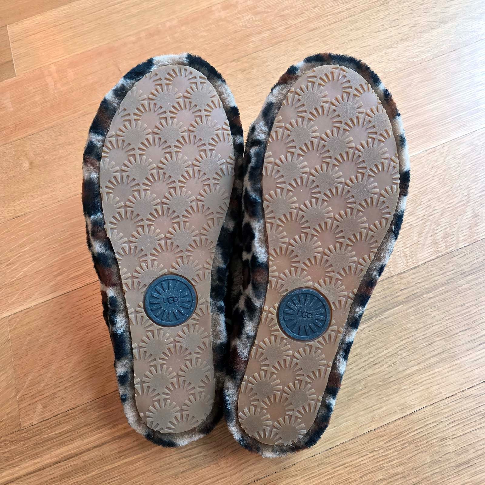 UGG Fluff Yeah Leopard Print Shearling Slippers H… - image 5