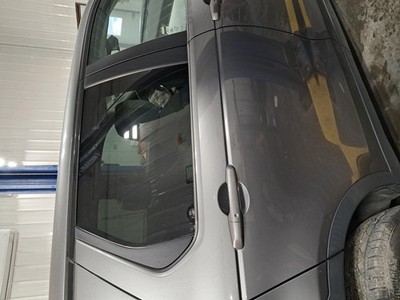 Used Rear Right Door Assembly Rear Side fits: 2017 Land rover Discovery sport Re