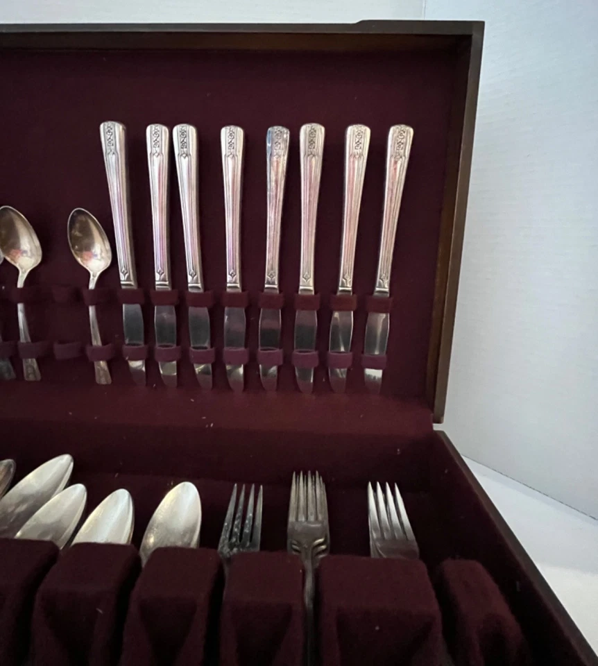 Vintage Silver Plated Flatware "CAPRICE" By Oneida's Nobility Plate Circa 1937 - Image 4 of 4