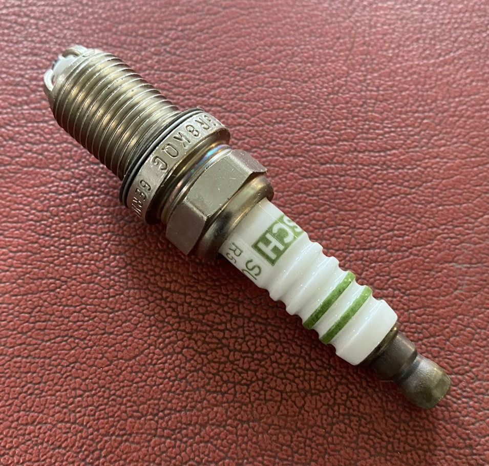 BMW Spark Plug - 12-12-9-069-877 / 12129069877 - For BMW M3  Z3 97-00