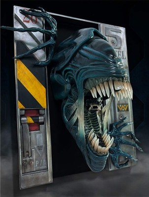 HCG Aliens 1986 Alien Queen 1:2 Scale Wall Sculpture Prop Replica