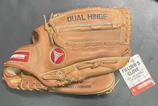 Vintage Regent Fielders Baseball Glove - MVP 500 - New With Tag 