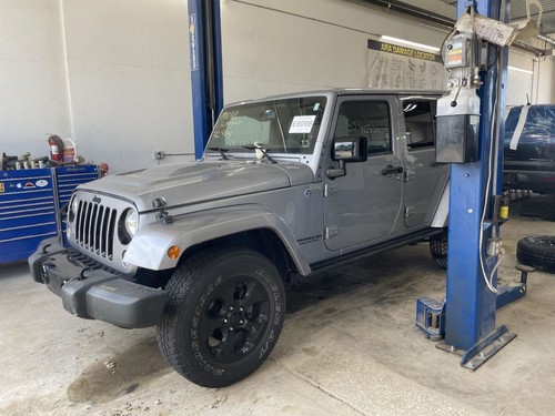 Chassis ECM Multifunction Includes Fuse Box Fits 15 WRANGLER 1092824