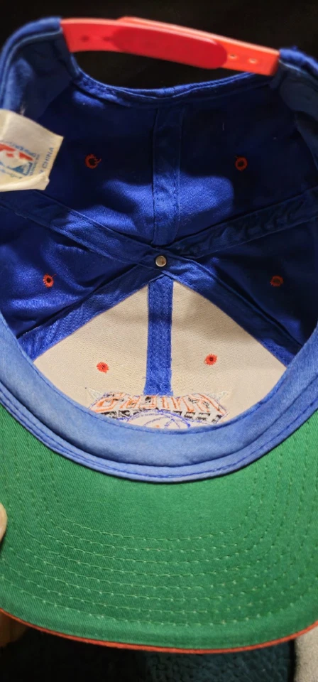 Sombrero de los New York Knicks 1995 restaurado de colección usado. Talla única para todos. NBA. Snapback Foto 2 de 4