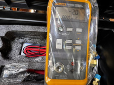 Fluke 718-300G Pressure Calibrator, 300 psi Pressure Range, Model 718-300G