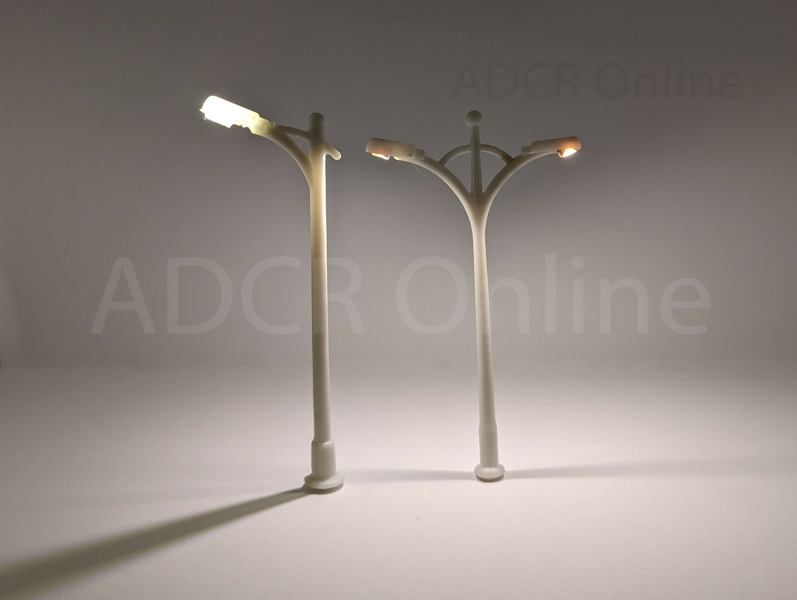 OO Gauge Street Lights / Lamp Post / Plastic Warm White LED 10 Pack UK eBay