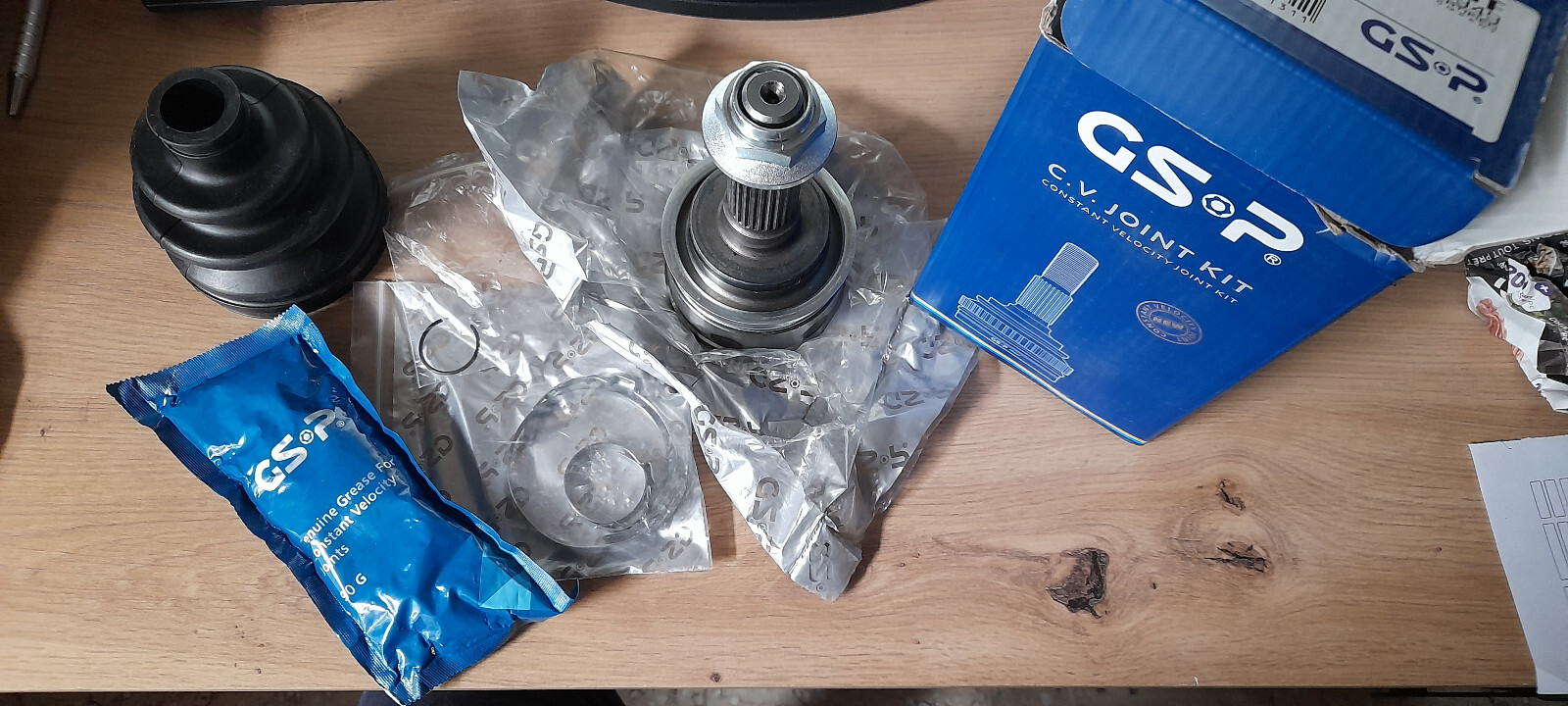 Joint de cardan Mazda neuf avec soufflet et accessoires de transmission