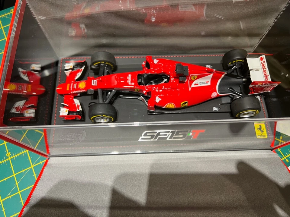 BBR models 1/18 Ferrari SF 15-T GP Malesia 2015 S. Vettel - Image 2 of 4