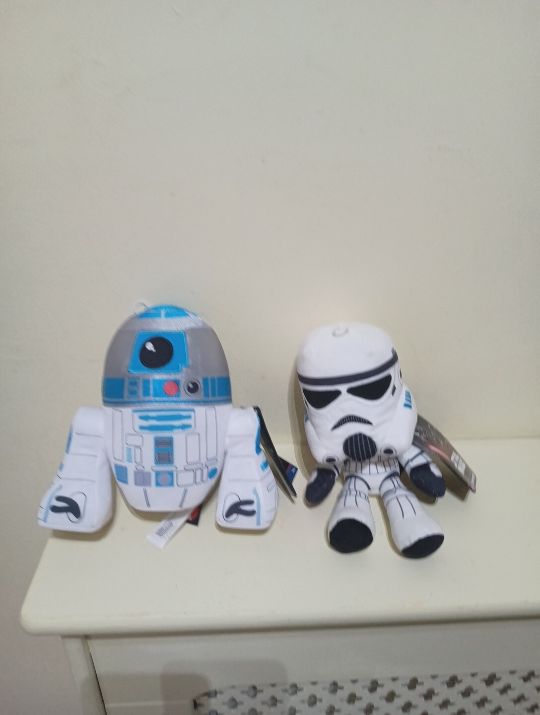 STAR WARS 8 inch Plush Marvel R2-D2 and Stormtrooper Age 3+