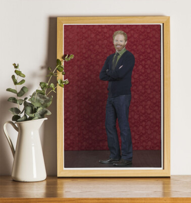Modern Family Jesse Tyler Ferguson : 12''x8'' Professional Photo