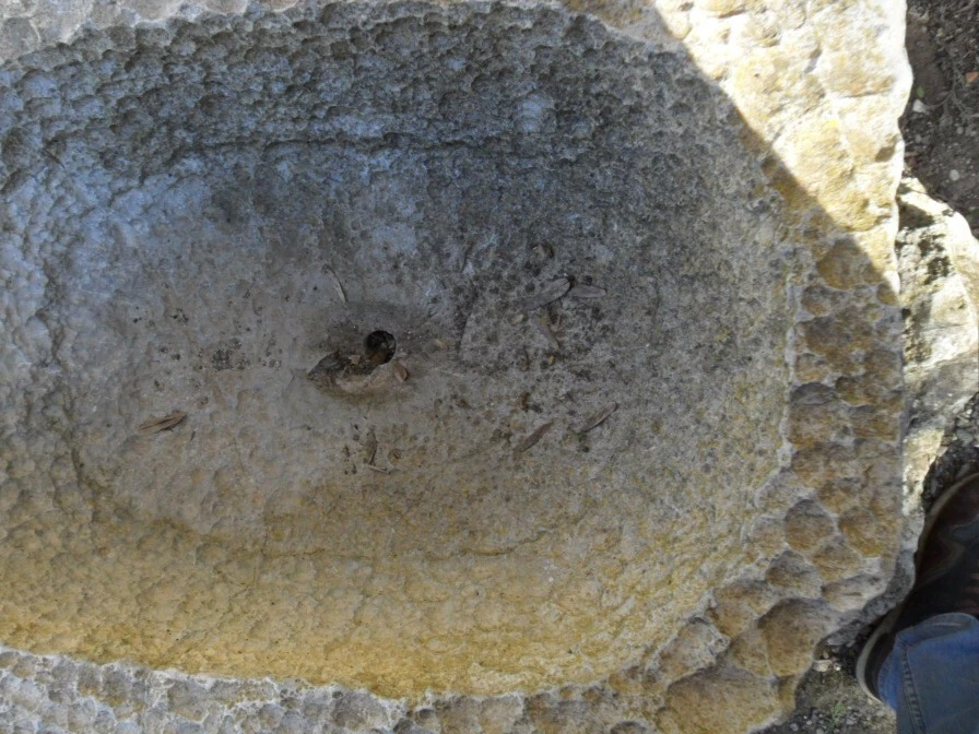 auge en pierre taillée , abreuvoir à moutons animaux , 40 x 60 , évier jardin - Photo 3/4
