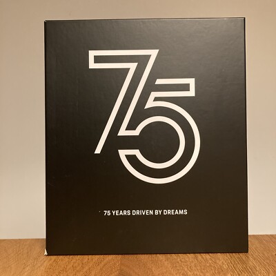 75 Jahre Porsche Driven By Dreams Buch Postkarten Neu