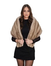 Stola di visone grigia grande a fascia con fodera grigio lucida con fascette ...