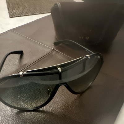 Tom Ford Men's Shield Sunglasses Black Metal Frame Gray Gradient Lenses Italy