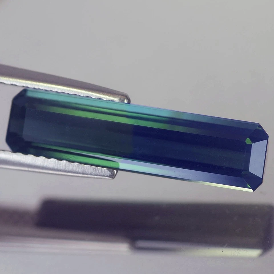 3.45CT GORGEOUS VVS OCTAGON BI COLOR GREEN & BLUE UNHEATED TOURMALINE NATURAL - Image 2 of 3