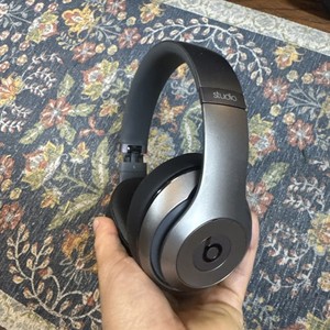 【美品】Beats studio wireless B0501　チタニウム beats studio wireless b0501 ブラック 美品】Beats studio wireless