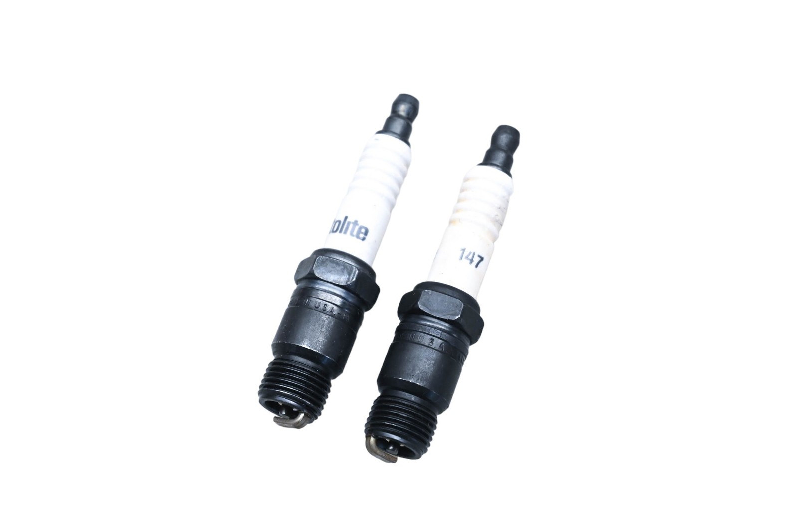 Autolite 147 Copper Core Resistor Spark Plugs Qty 2 NOS