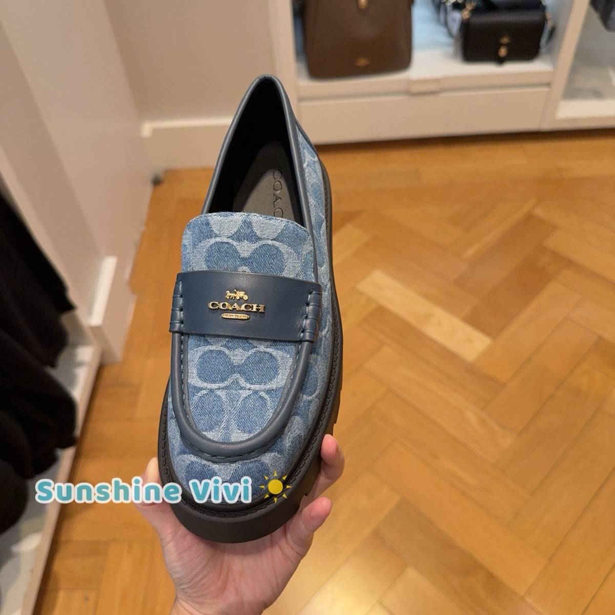 NEW In Box COACH Women's Lucy Lug Sole In Signature Denim Indigo