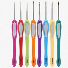 Colorful Crochet Hook Set - 8 Sizes for Sweaters, Perfect for Grandmothers, Moth