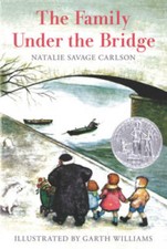 The Family Under the Bridge - Paperback By Carlson, Natalie Savage - VERY GOOD