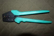 Panduit CT-1550 Contour Crimp Controlled Cycle Crimping Tool 22-10 AWG
