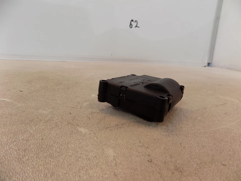 04-10 Audi A8 Quattro Izquierdo/Derecho HVAC Ventilación de Aire Solapa Actuador Motor OEM Foto 4 de 4