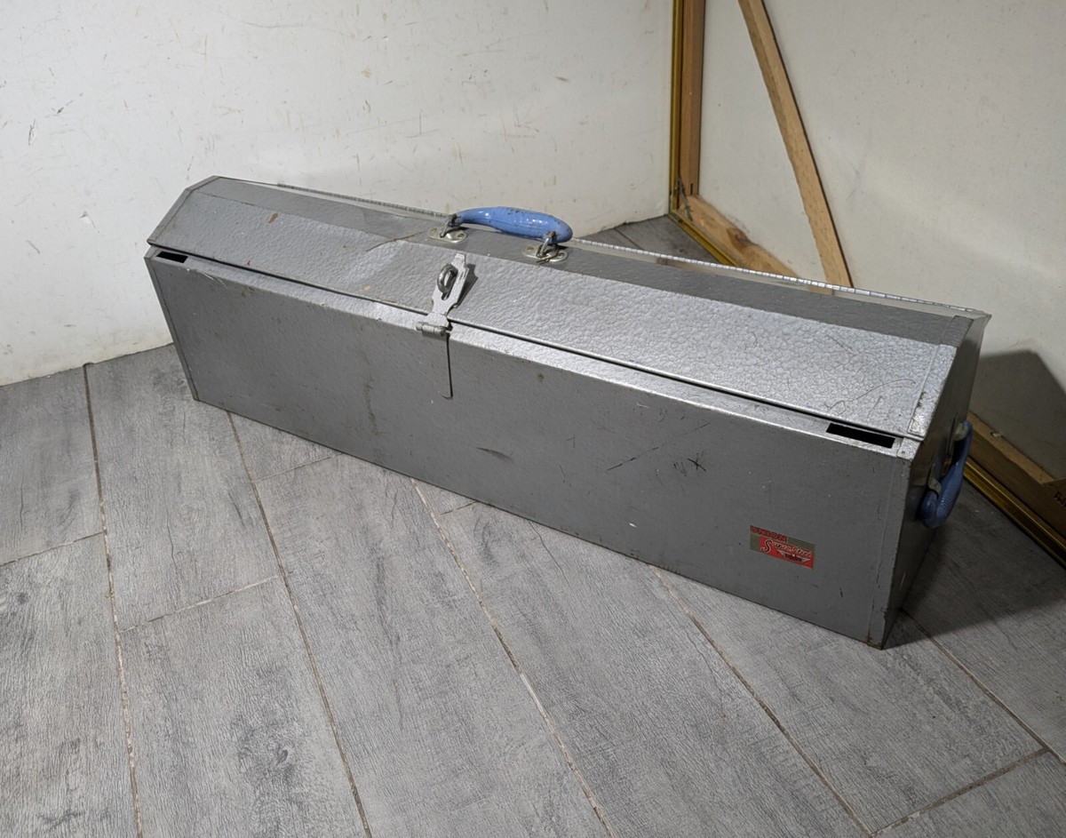 Vintage Union Super Steel Metal Carpenter Machinist Tool Box