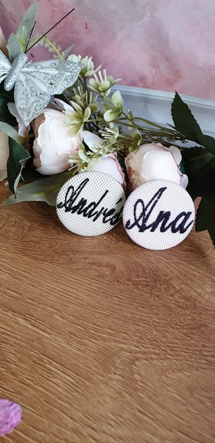 BROCHES BORDADOS 44 MM, CON OPCIÓN DE PERSONALIZAR