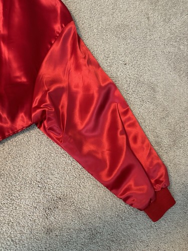 MGM Grand Betty Boop Womens MEDIUM Embroidered Red Satin Bomber Jacket 1993 NWT - Picture 5 of 16