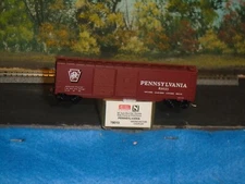 MICRO-TRAINS N SCALE  #78010 50' AUTO  BOX CAR DBL. DOOR w/END DOORS  PRR #48302