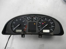 Tacho VW Passat 3B 3BG MFA Benzin 3B0919930F Kombiinstrument Cluster mph VDO