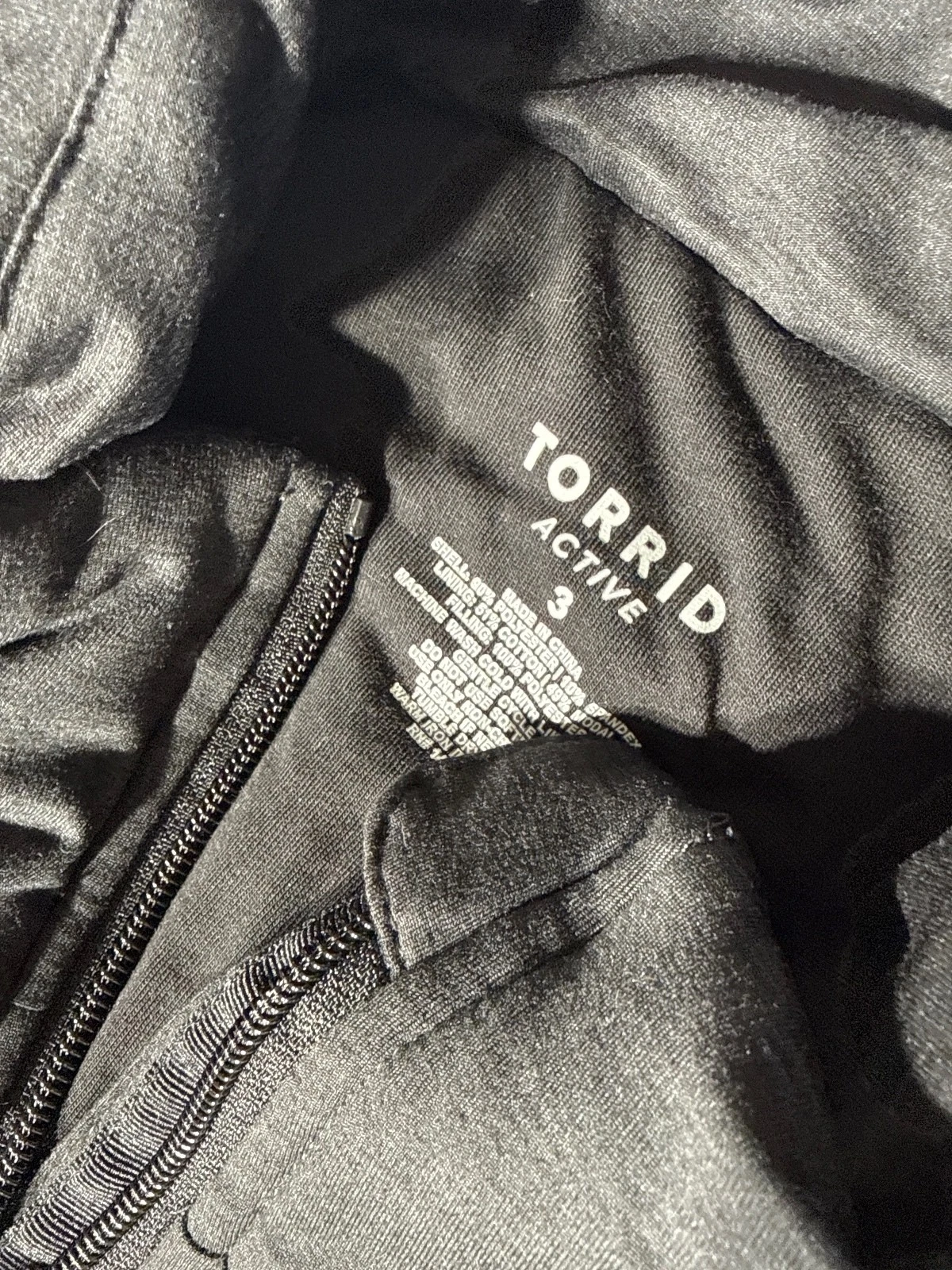 Torrid Active Black Puffer Vest Size 3X(381) - product detail image 2