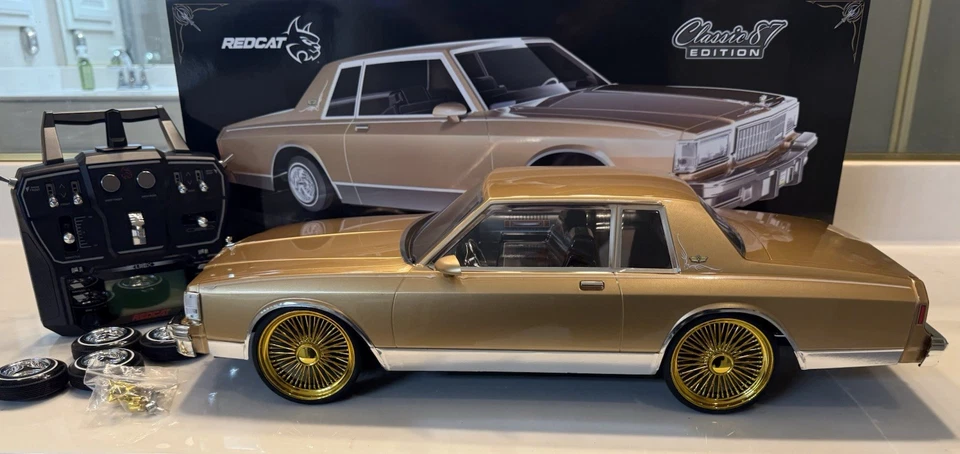 REDCAT LOWRIDER 87 CHEVY CAPRICE CLASSY GOLD 26in WIRE WHEELS NEW NEVER RAN - Image 2 of 4