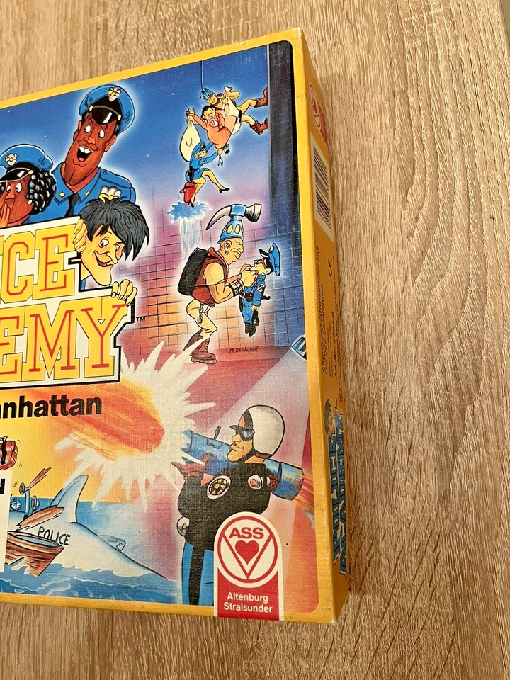 ASS Sat1 Police Academy Ausbruch in Manhattan   Brettspiel  Gesellschaftsspiel - Bild 2 von 4