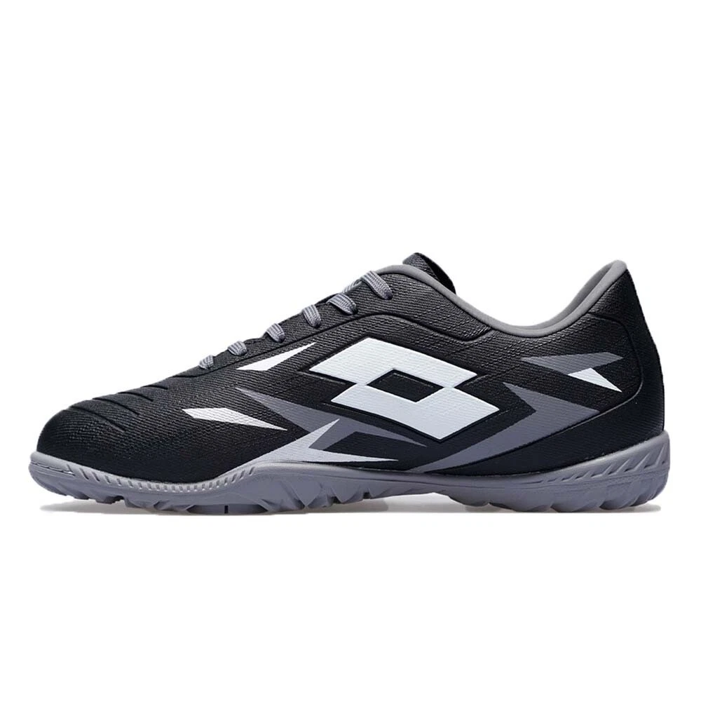 Football shoes cheap under 700