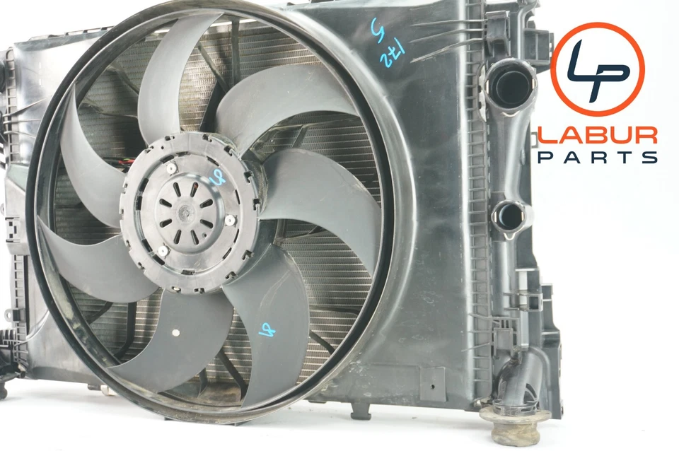 R172 12-16 梅赛德斯 SLK350 空调冷凝器散热器和风扇 Z6054 — 第 4/4 张图片