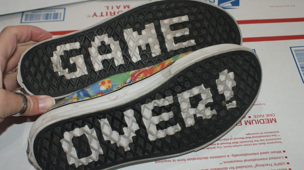 Vans Off the Wall Nintendo Slip on Gamer Shoes Size US Mens 6.5 Vans x Nintendo Legend of Zelda Parisian Nights Slip On NES  main image 4