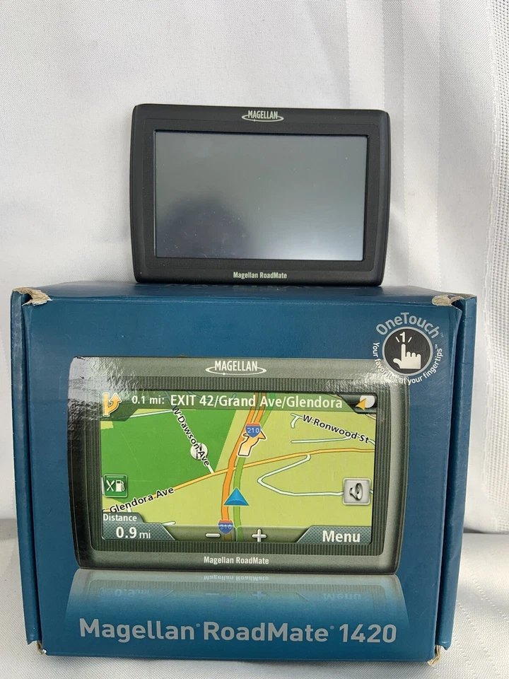 Garmin GPS Magellan Roadmate 1420 With Mount, Adapter Cord Slip Sleeves Bundle - Image 3 of 4