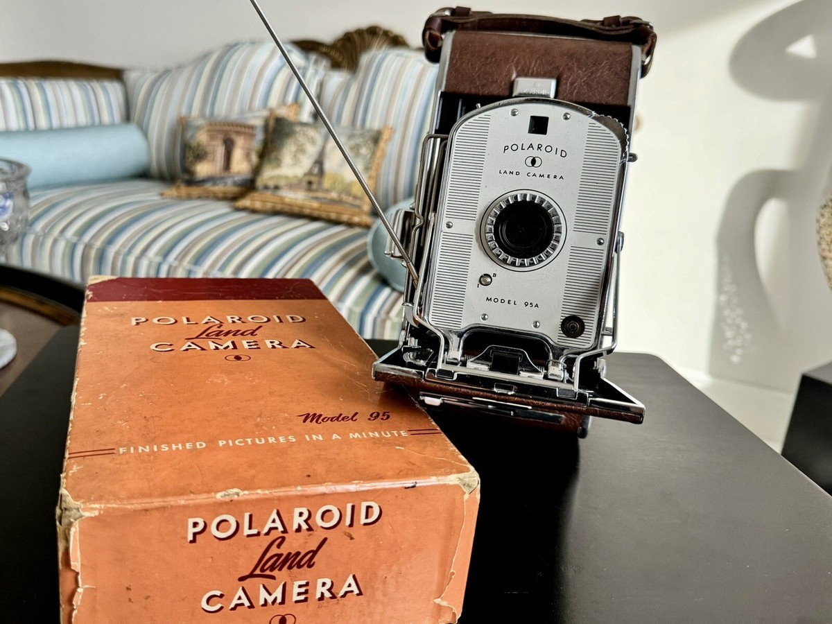 Model 95 Early Polaroid Camera Polaroid MODEL 95 (First Generation