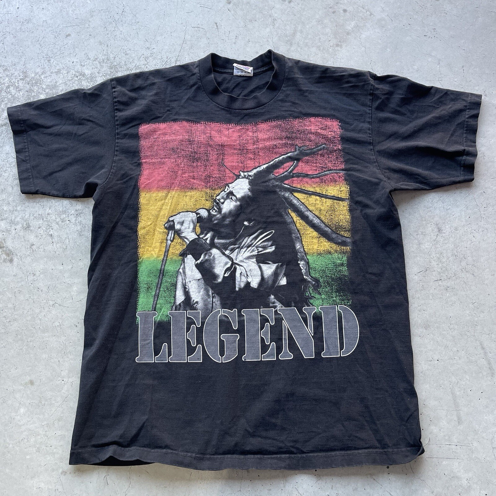 Vintage Y2K Bob Marley Legend Heavyweight Men’s Xxl Tee Graphic (pinholes)